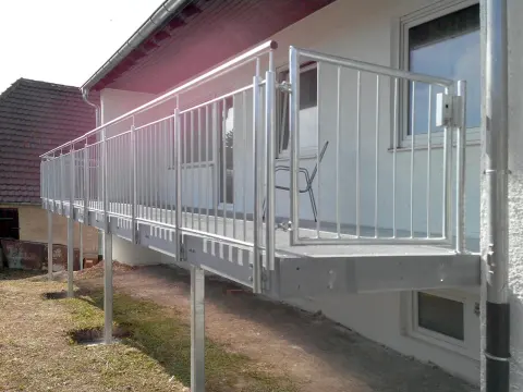 Anbaubalkon